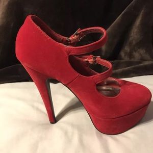 Red 3-4 " high heels